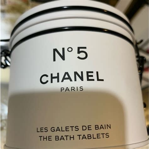 galets de bain chanel 5